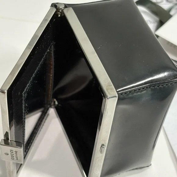 Authentic GUCCI Black patent Leather Accessory jewelry Box cards and certificate - Picture 12 of 12